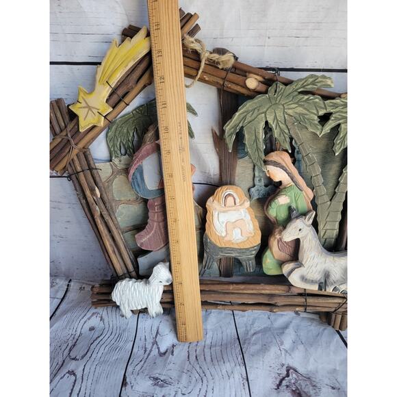 Wood Carved Christmas Nativity Hanging Hand Painted Jesus Mary Joseph Rustic 16" - Picture 9 of 9
